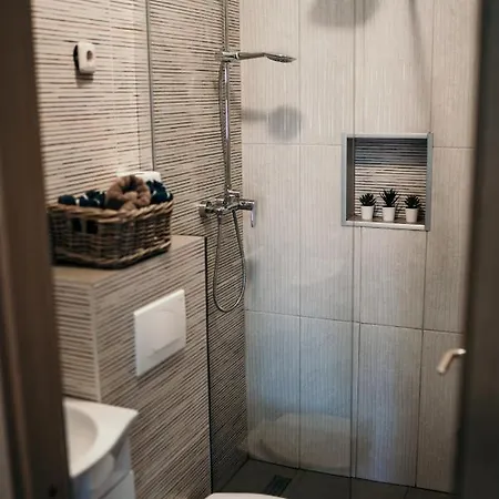 Anica Apartment